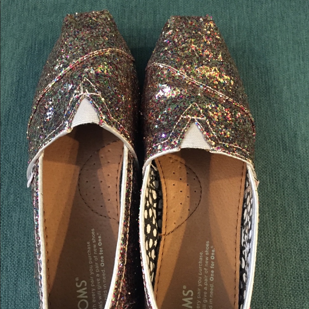 Size 8 multi glitter toms